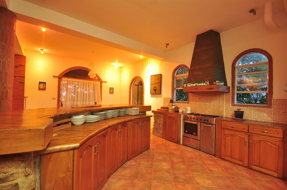 อมีฮัน - โฮม Bed & Breakfast Balabag  ภายนอก รูปภาพ