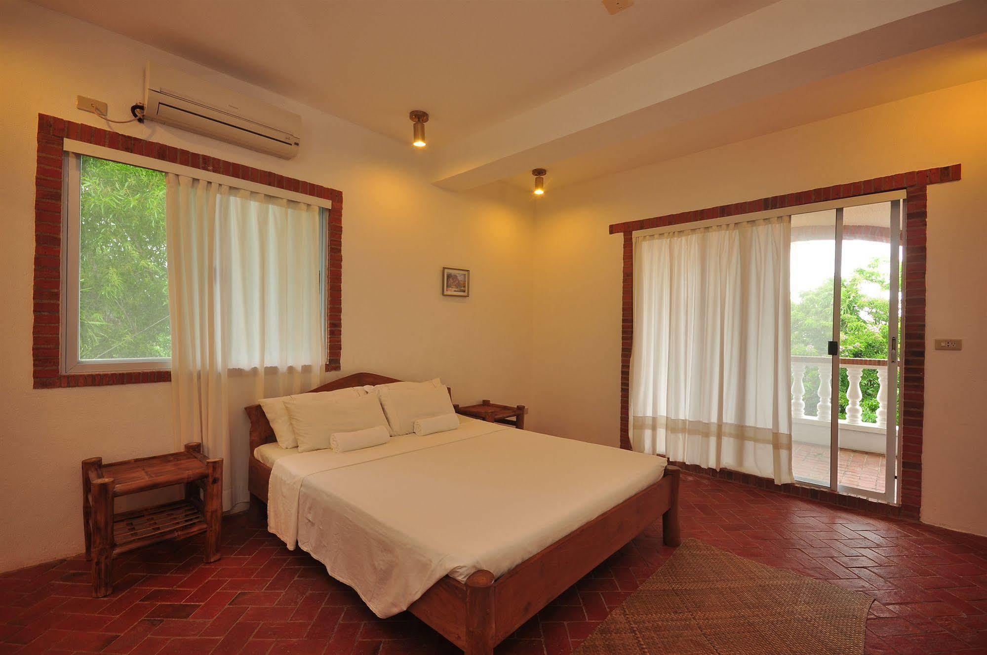 อมีฮัน - โฮม Bed & Breakfast Balabag  ภายนอก รูปภาพ