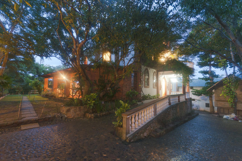 อมีฮัน - โฮม Bed & Breakfast Balabag  ภายนอก รูปภาพ